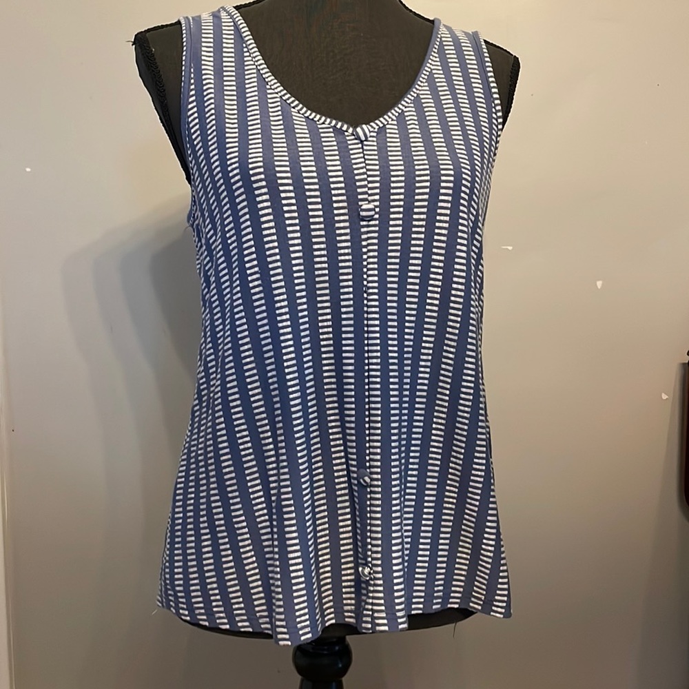 W5 Sleeveless Flowy Tank Top